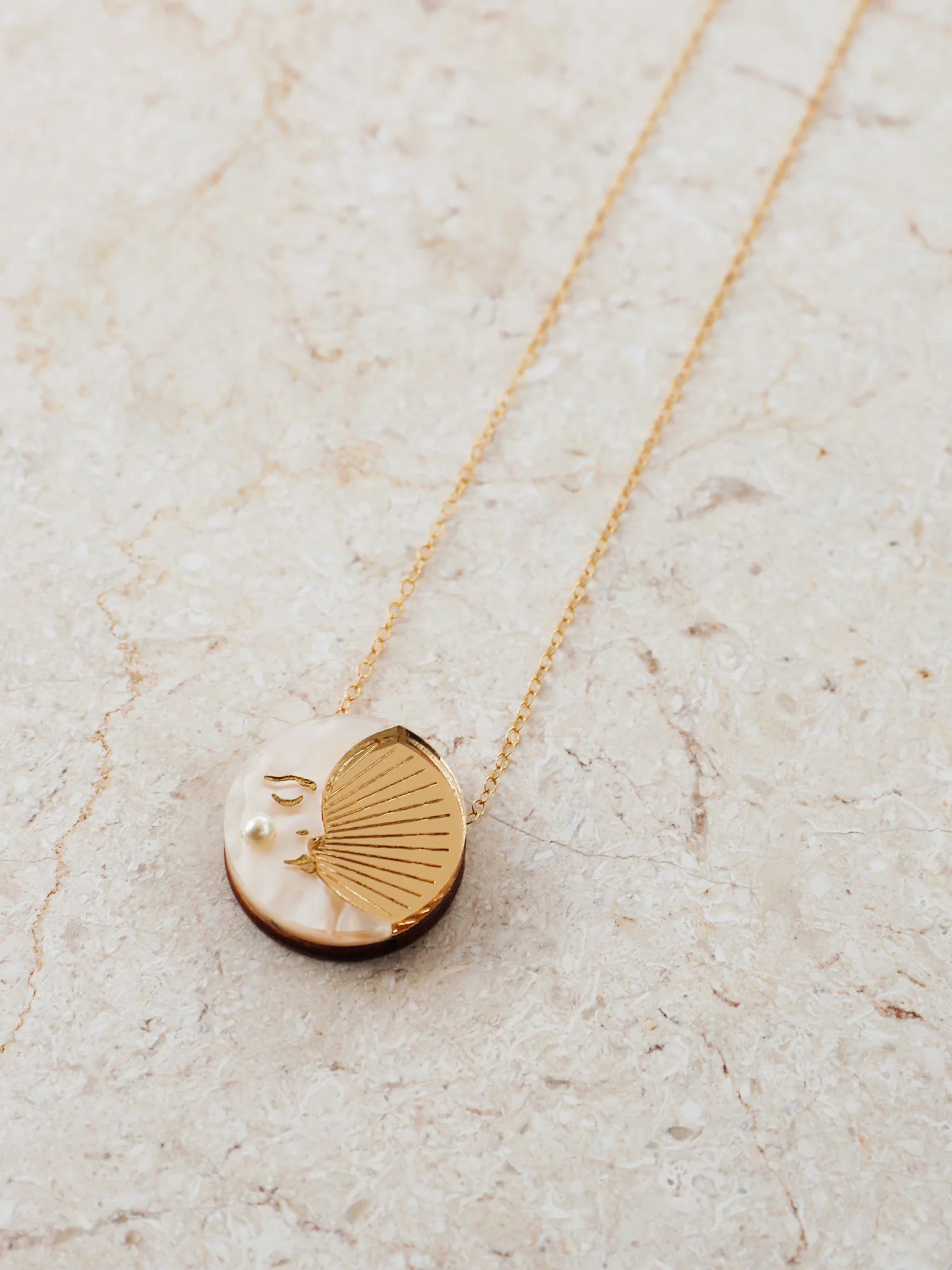 MOON NECKLACE - GOLD